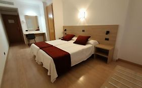 Hotel Vilobi Girona